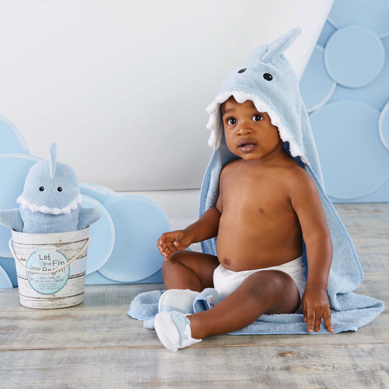 Let the Fin Begin Shark 4-Piece Bath Gift Set (Blue)